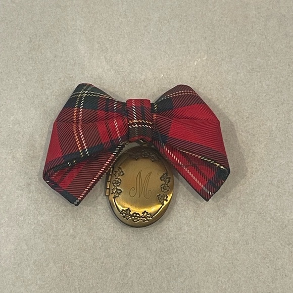 Source Unknown Jewelry - vintage Red Plaid Bow with Gold engraved Locket brooch